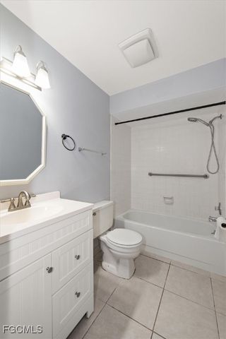 6300 S Pointe BLVD 466, Fort Myers, FL 33919