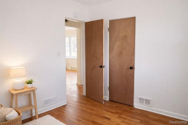 1115 Barney Avenue, Flint, MI 48503