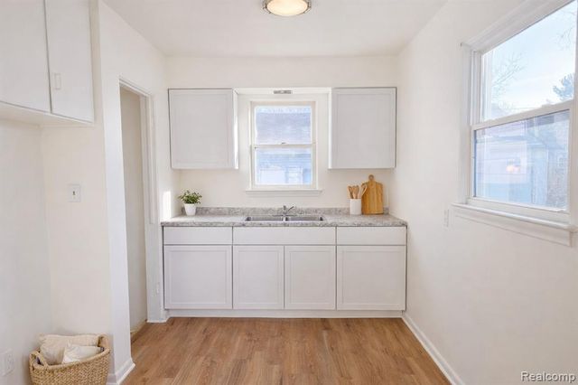 1115 Barney Avenue, Flint, MI 48503