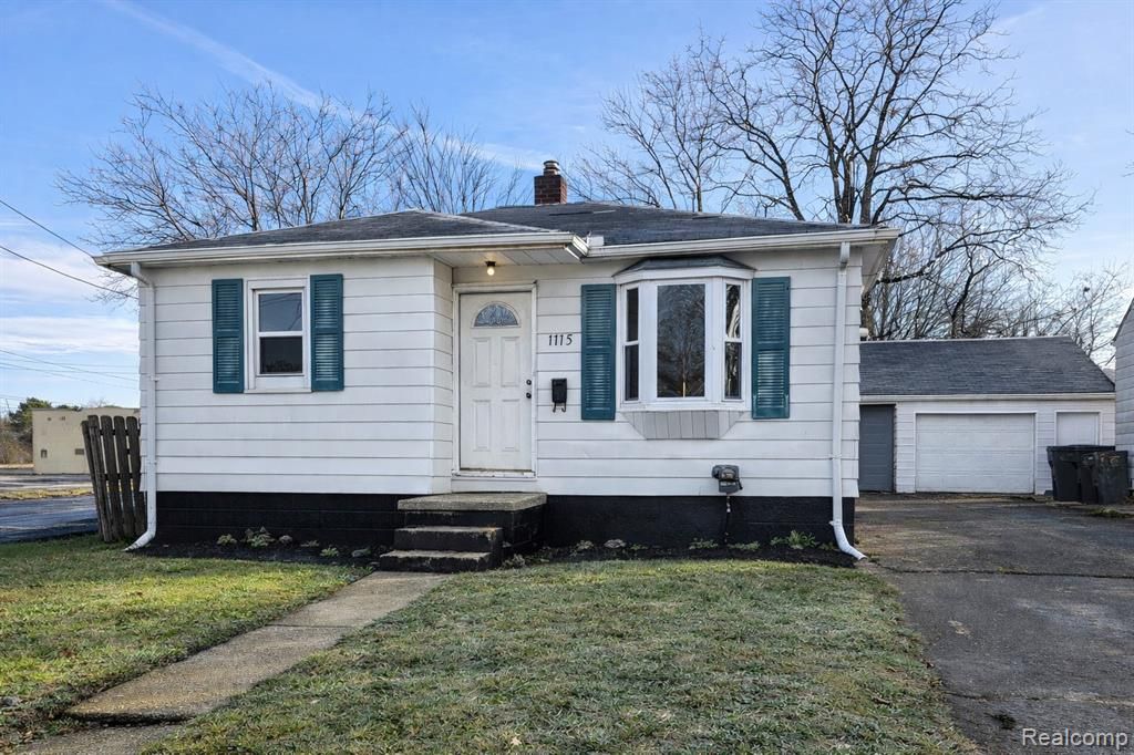 1115 Barney Avenue, Flint, MI 48503