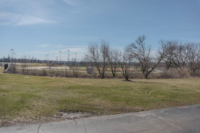 8946 Disbrow Street 8946, Huntley, IL 60142