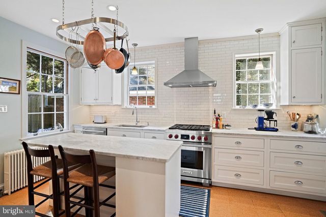 3212 TENNYSON ST NW, Washington, DC 20015