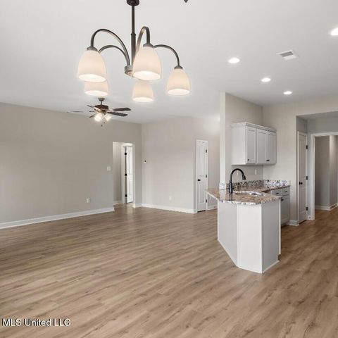 6326 River Lane, Walls, MS 38680