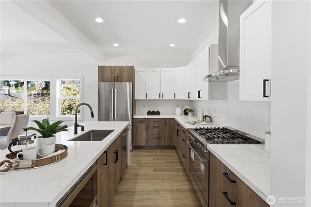 6115 S Cooper Street, Seattle, WA 98178