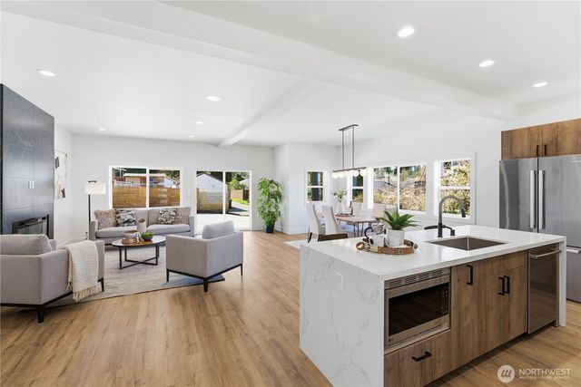 6115 S Cooper Street, Seattle, WA 98178