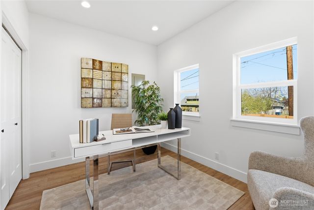 6115 S Cooper Street, Seattle, WA 98178