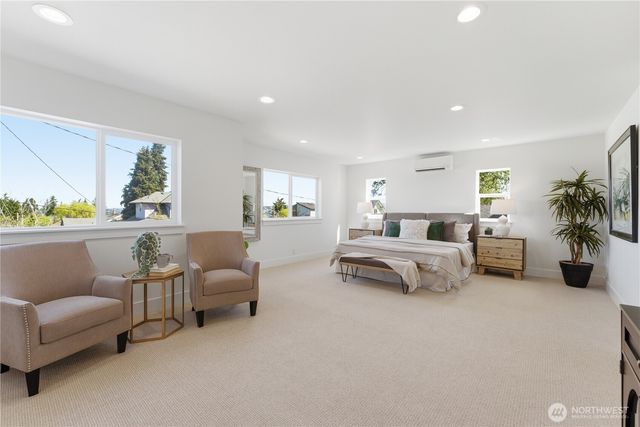 6115 S Cooper Street, Seattle, WA 98178