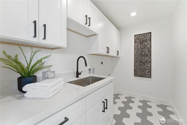 6115 S Cooper Street, Seattle, WA 98178