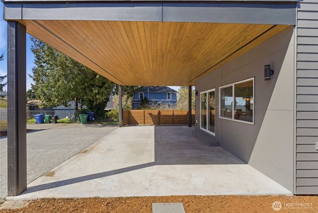 6115 S Cooper Street, Seattle, WA 98178