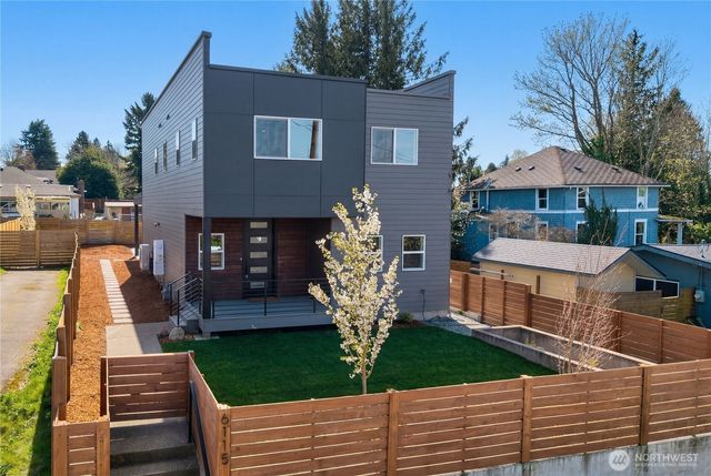 6115 S Cooper Street, Seattle, WA 98178