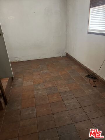 2204 N Grape Avenue, Compton, CA 90222