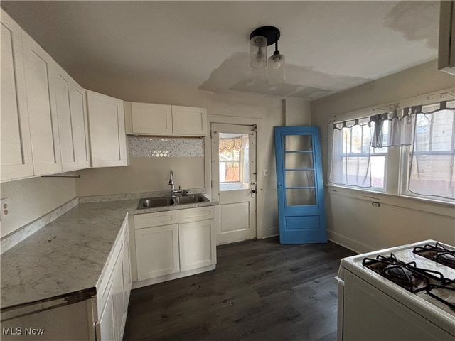 3717 Loveland Road, Youngstown, OH 44502