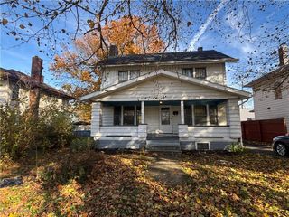 3717 Loveland Road, Youngstown, OH 44502