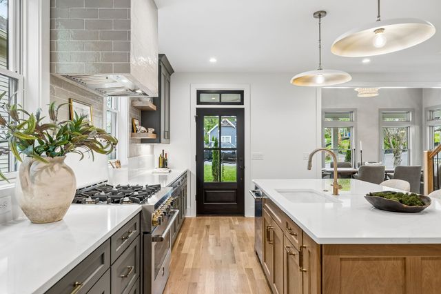 324 S 15th St, Nashville, TN 37206