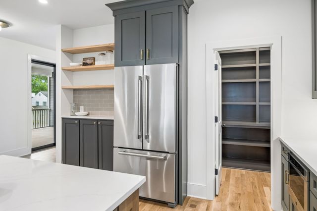 324 S 15th St, Nashville, TN 37206