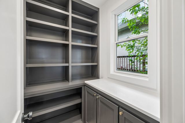 324 S 15th St, Nashville, TN 37206