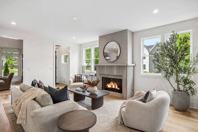 324 S 15th St, Nashville, TN 37206