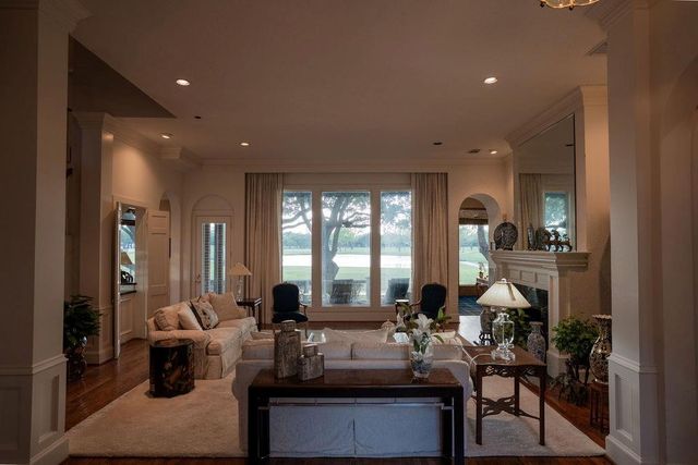 211 Laurel Springs Court, Sugar Land, TX 77478