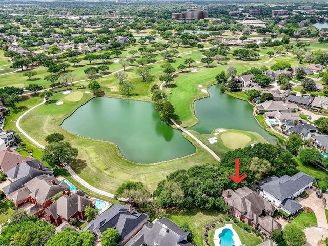 211 Laurel Springs Court, Sugar Land, TX 77478