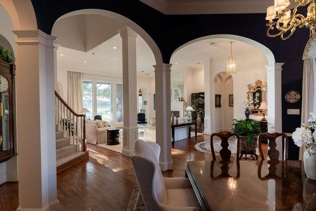 211 Laurel Springs Court, Sugar Land, TX 77478