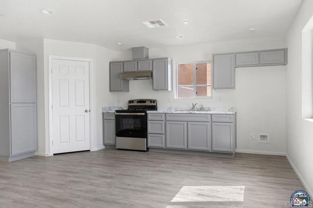 376 Heil Street 1, El Centro, CA 92243