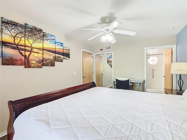 8704 KNIGHTSBRIDGE COURT B, Kissimmee, FL 34747