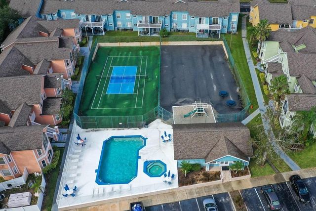 8704 KNIGHTSBRIDGE COURT B, Kissimmee, FL 34747