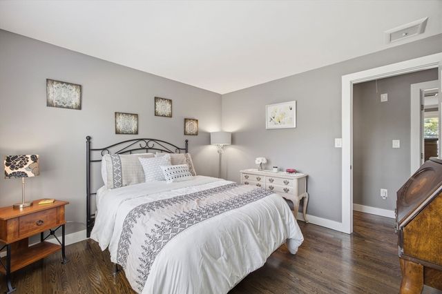 2 Paradise Ln, Haverhill, MA 01830