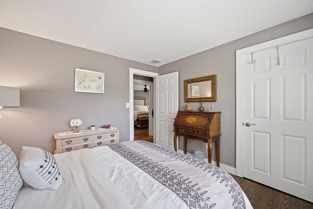 2 Paradise Ln, Haverhill, MA 01830