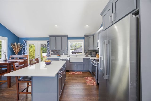 2 Paradise Ln, Haverhill, MA 01830
