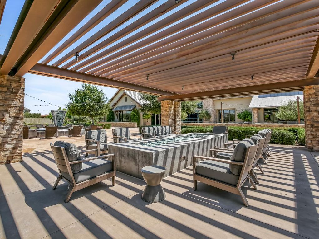 Image 46 of property listing at 384 Sentinel Drive, Madera, CA 93636