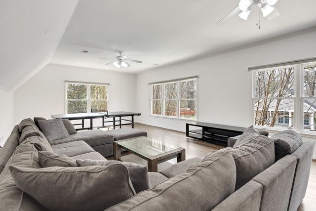 8837 CALKINS HILL CV, Germantown, TN 38139