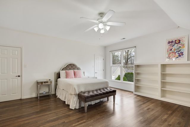 8837 CALKINS HILL CV, Germantown, TN 38139