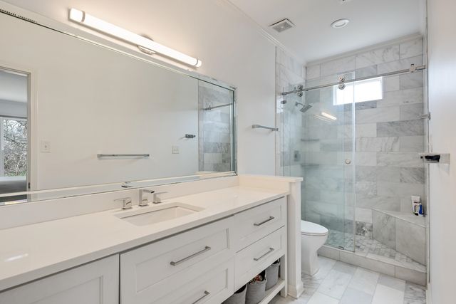 8837 CALKINS HILL CV, Germantown, TN 38139