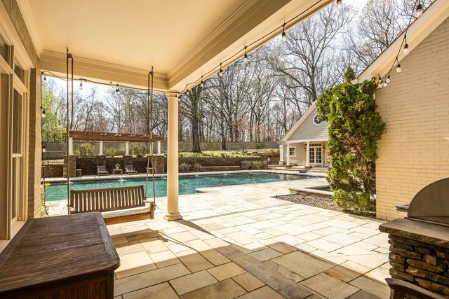 8837 CALKINS HILL CV, Germantown, TN 38139