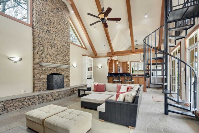 8837 CALKINS HILL CV, Germantown, TN 38139