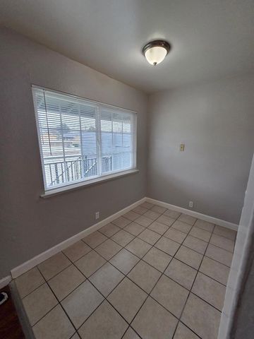 5745 Almaden Road, San Jose, CA 95118