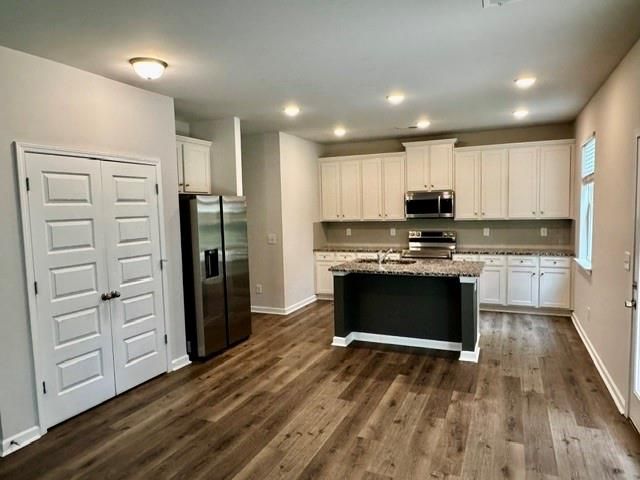 412 Mcginnis Circle, Calhoun, GA 30701