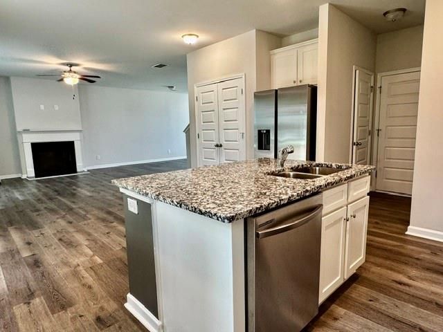 412 Mcginnis Circle, Calhoun, GA 30701