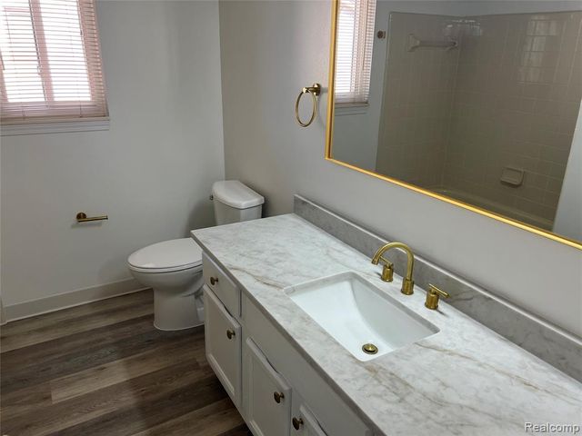 38539 Wellington Drive 19, Clinton Township, MI 48036