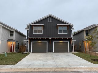 2515 Lynwood Bnd # 102, San Antonio, TX 78245