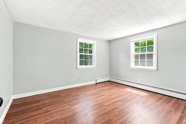 53 N Billerica Rd 8, Lowell, MA 01852