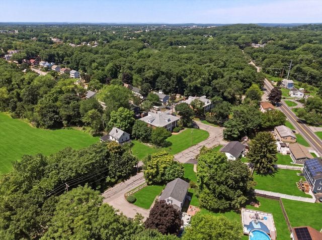 53 N Billerica Rd 8, Lowell, MA 01852