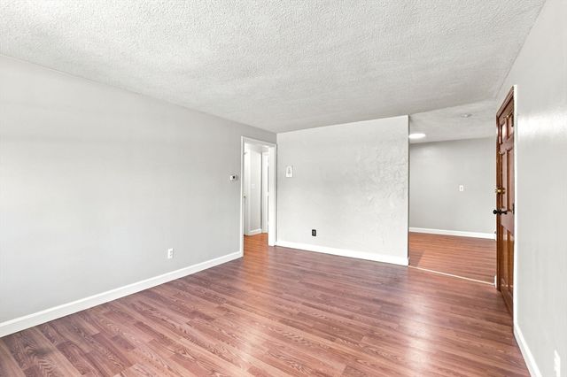 53 N Billerica Rd 8, Lowell, MA 01852