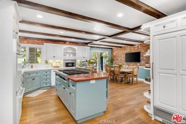 5255 ROUND MEADOW Road, Hidden Hills, CA 91302