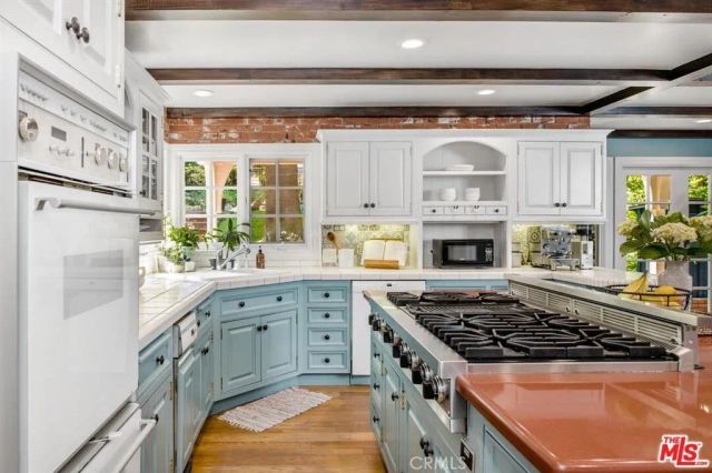 5255 ROUND MEADOW Road, Hidden Hills, CA 91302