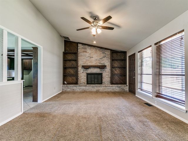 1025 hawthorne Drive, Midwest City, OK 73110