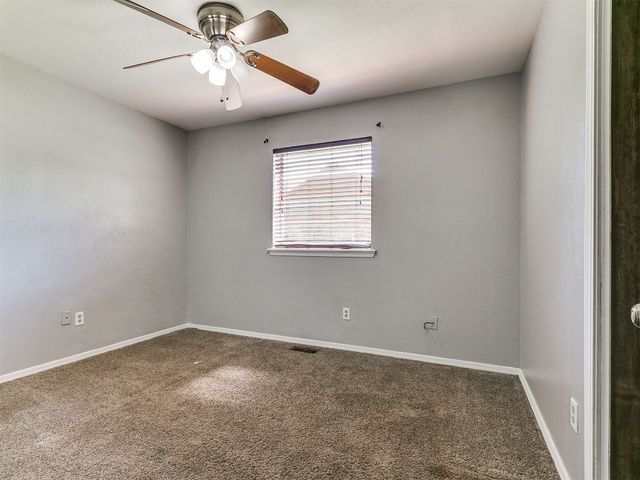1025 hawthorne Drive, Midwest City, OK 73110