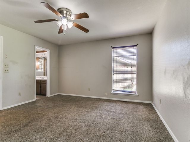 1025 hawthorne Drive, Midwest City, OK 73110
