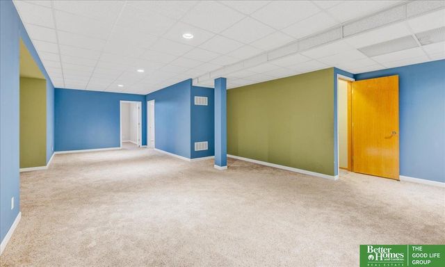 4614 N 126 Avenue, Omaha, NE 68164